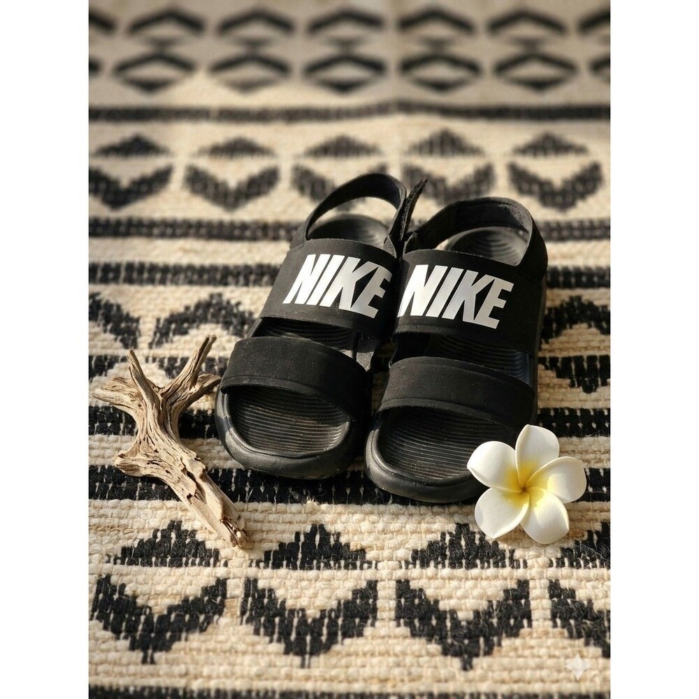 NIKE TARUN WOMEN’S BLACK WHITE OPEN TOE CASUAL SANDALS 882694-001 SIZE US 6